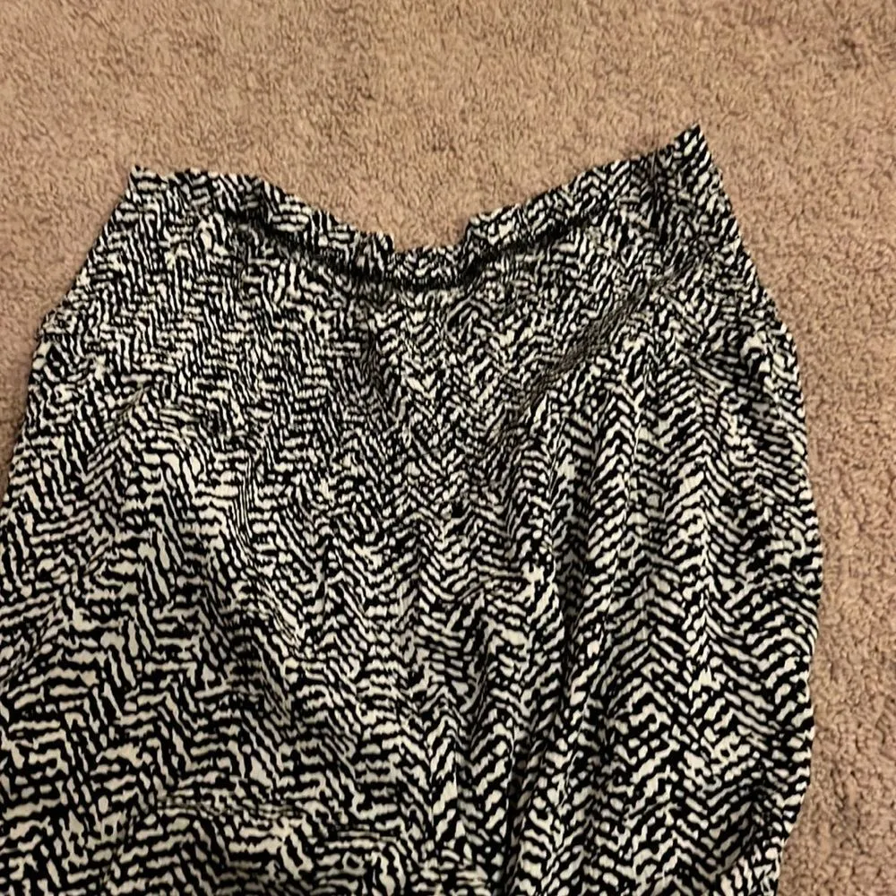 Three Dots 3 dot pull on pants small - Image 6