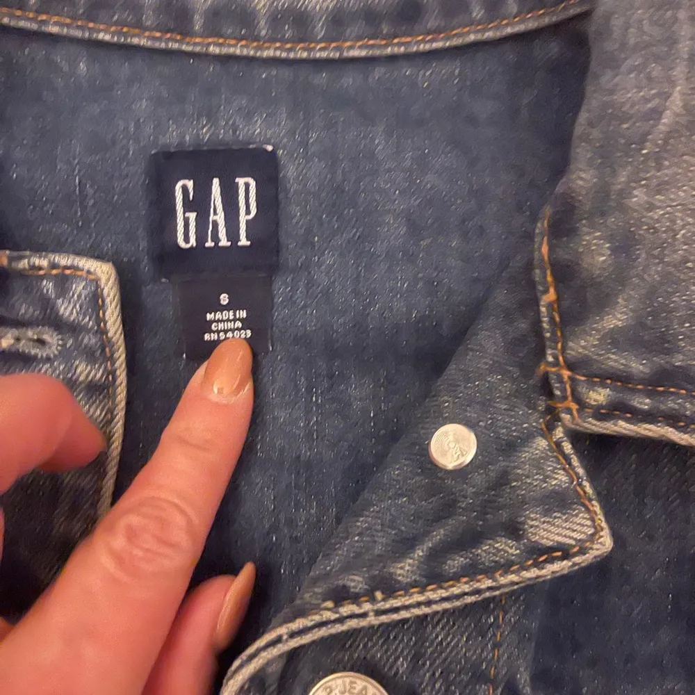 EXPRESS Cropped Jean jacket - Image 5