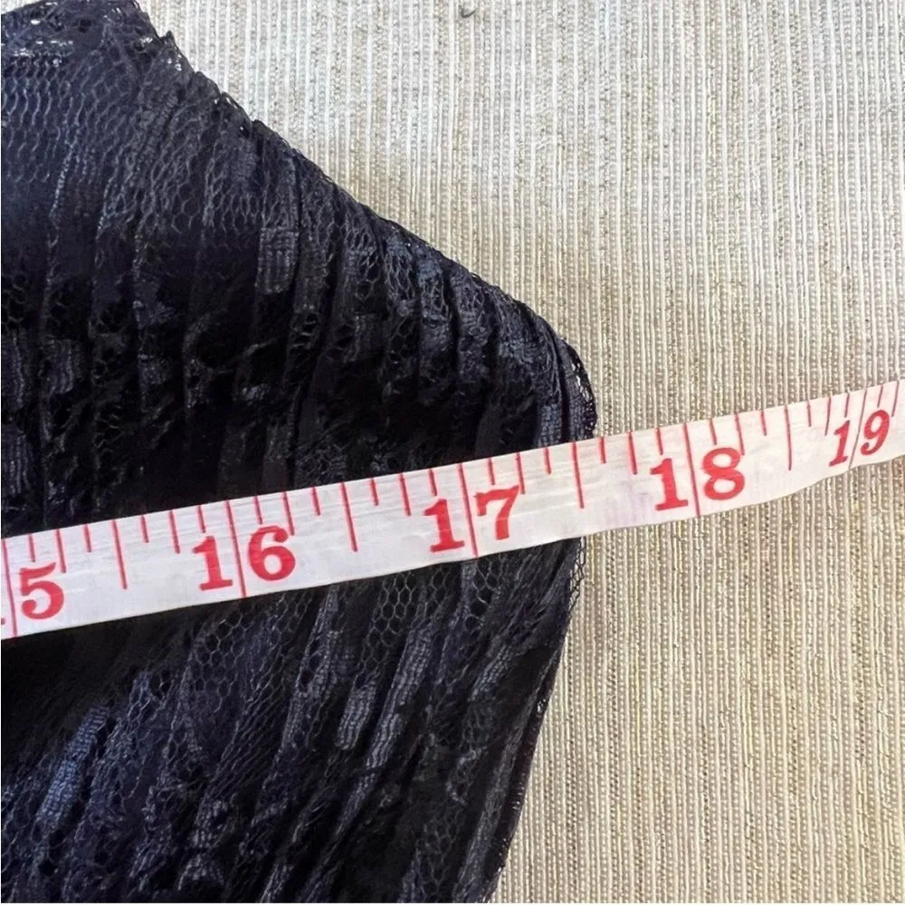 Lulu’s Date With a Daydream Pleated Lace Tiered Maxi Dress medium Navy blue M - Image 7