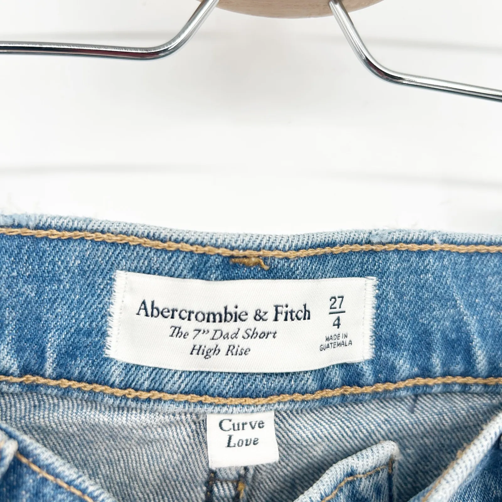 Abercrombie & Fitch Womens The 7" Dad Short High Rise Button Fly Denim Size 27 4 - Image 3