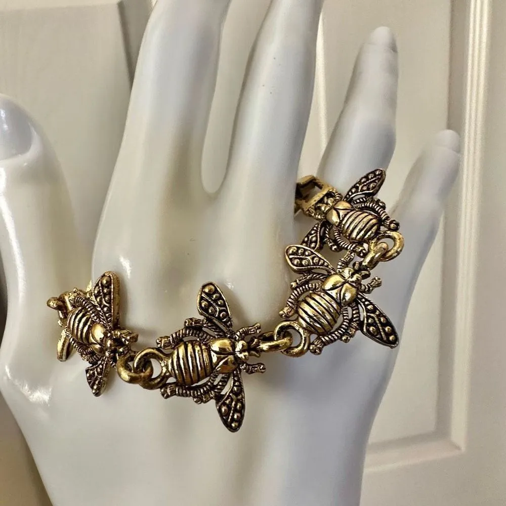 Bergdorf Goodman vintage gold tone bee bracelet - Image 3