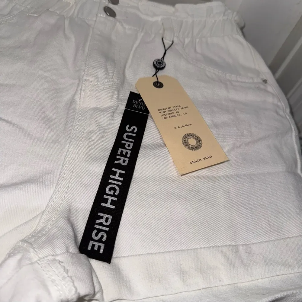 Super High Rise White Shorts Size Medium - Image 3