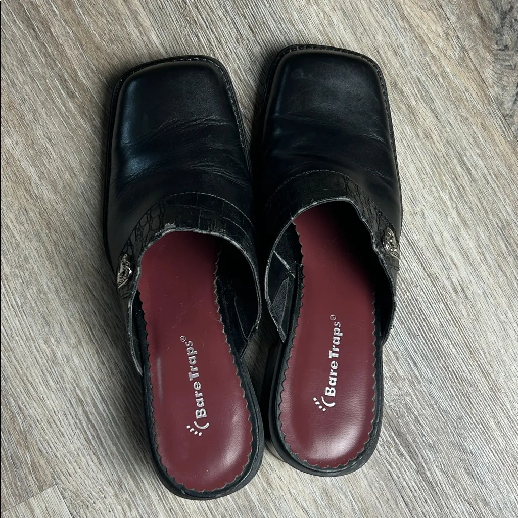 BareTraps Black Leather “Coupe” Slip-On Shoes Size 7.5 Medium - Image 7