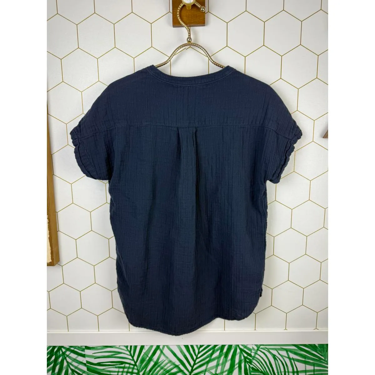 Quince Navy Button 100% Organic Cotton Gauze Roll Sleeve Shirt - Size - XS - Image 4