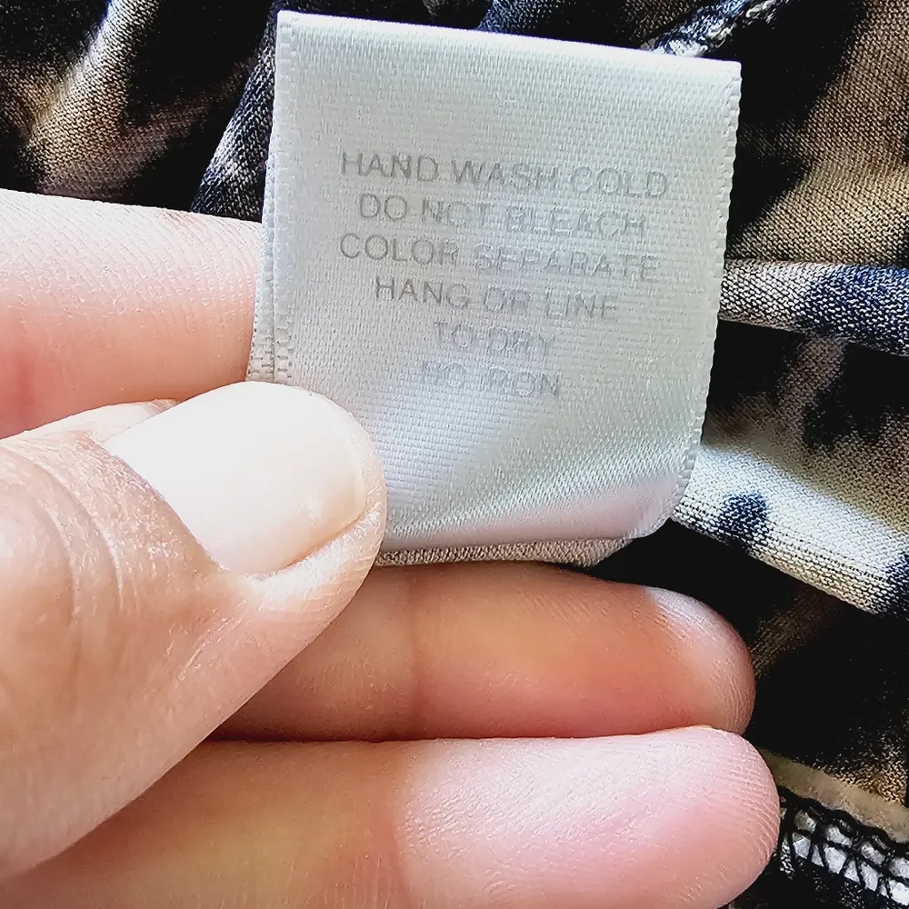 Charlotte Russe Leopard Print Halter Neck Sleeveless Knit Jumpsuit Size Large - Image 8