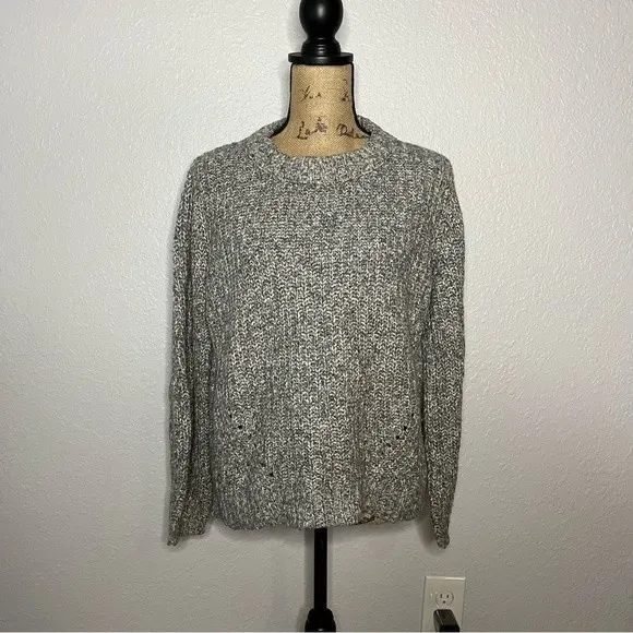 Universal Thread Womens Grey Multicolor Knit Crewneck Sweater sz M - Image 3