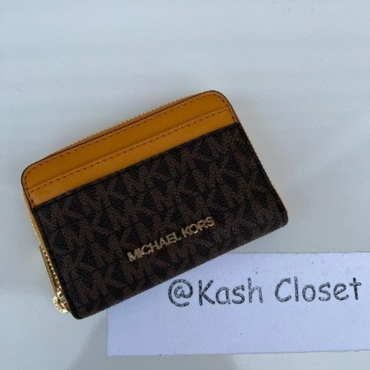 Michael Kors Marigold Card Case Wallet Zip Around Purse - Image 5