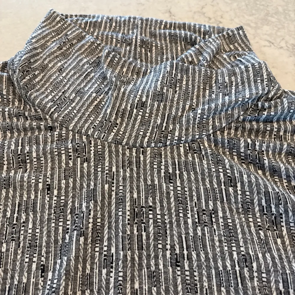 Westbound Women’s Gray White Striped Tunic Top 2X - Image 3