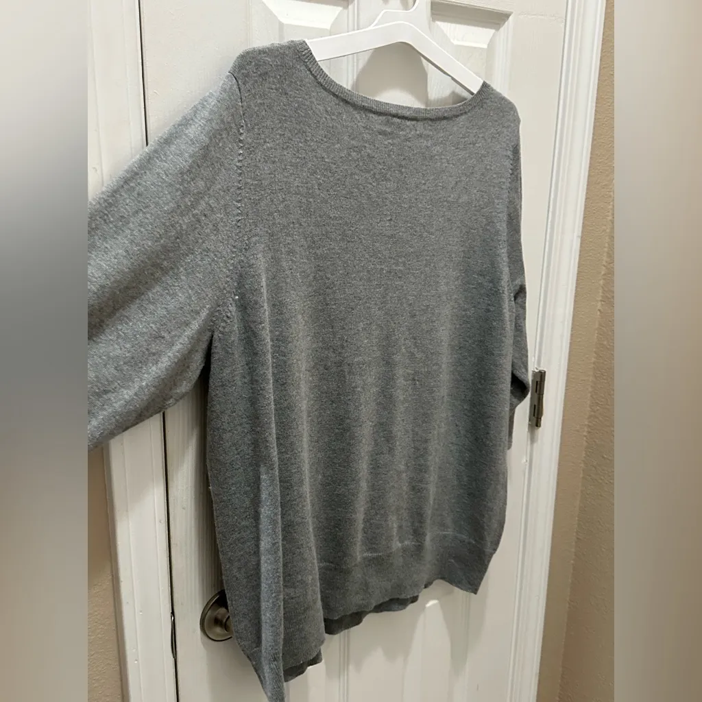 CASLON Floral embroidered gray sweater size 2X 3/4 sleeves lightweight - Image 9