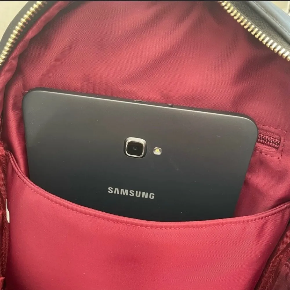 dōTERRA Classy Black gold accents Backpack essential oil holder tablet travel - Image 9