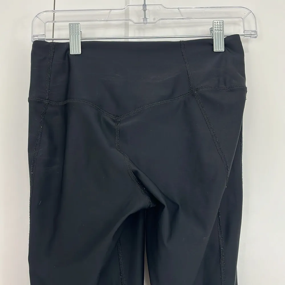 Nike XS Black Dri-Fit Ankle Leggings with Waist Key Pocket - Image 4