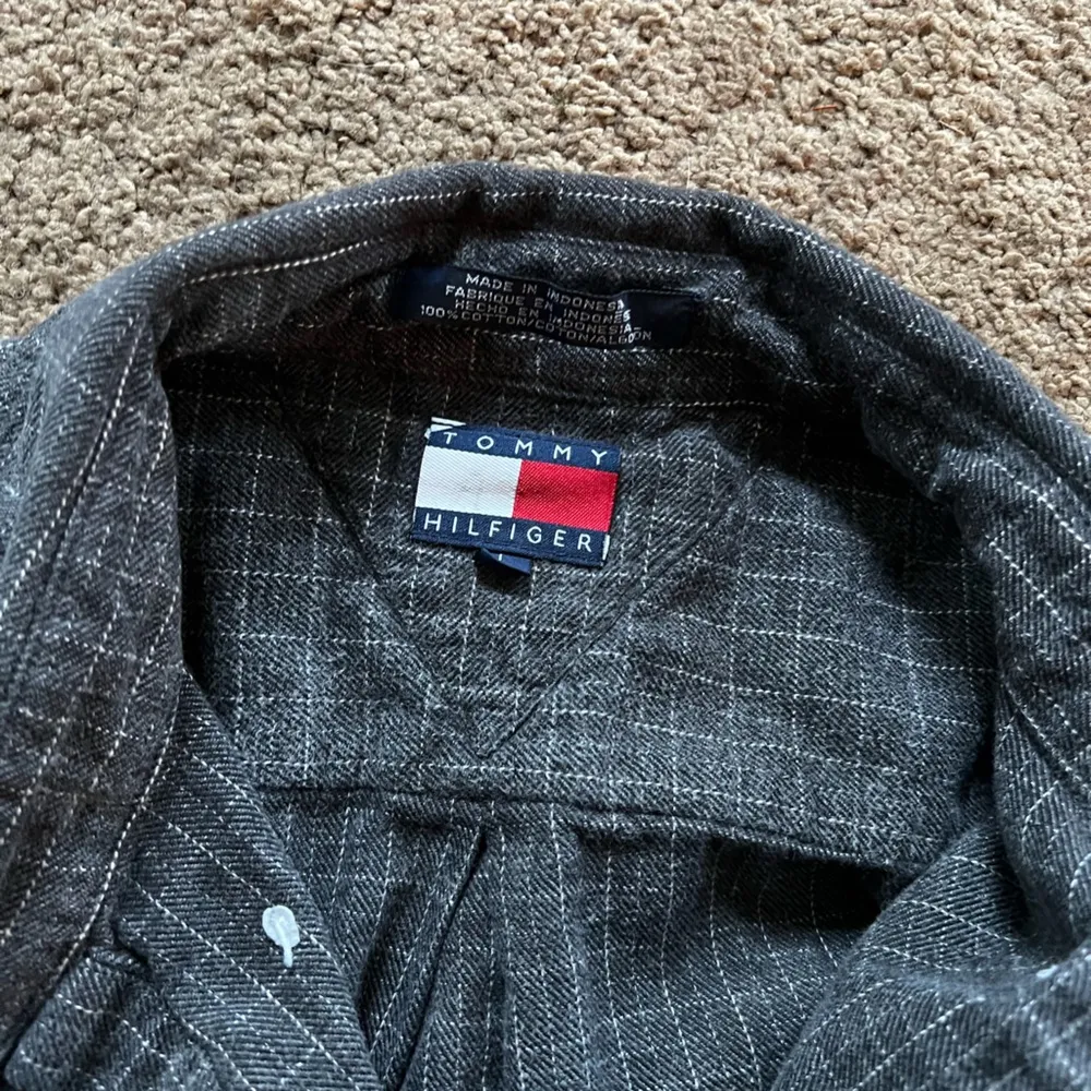 Vintage Tommy Hilfiger 100% Cotton Grey Window Pane Heavy Weight Flannel - Image 3