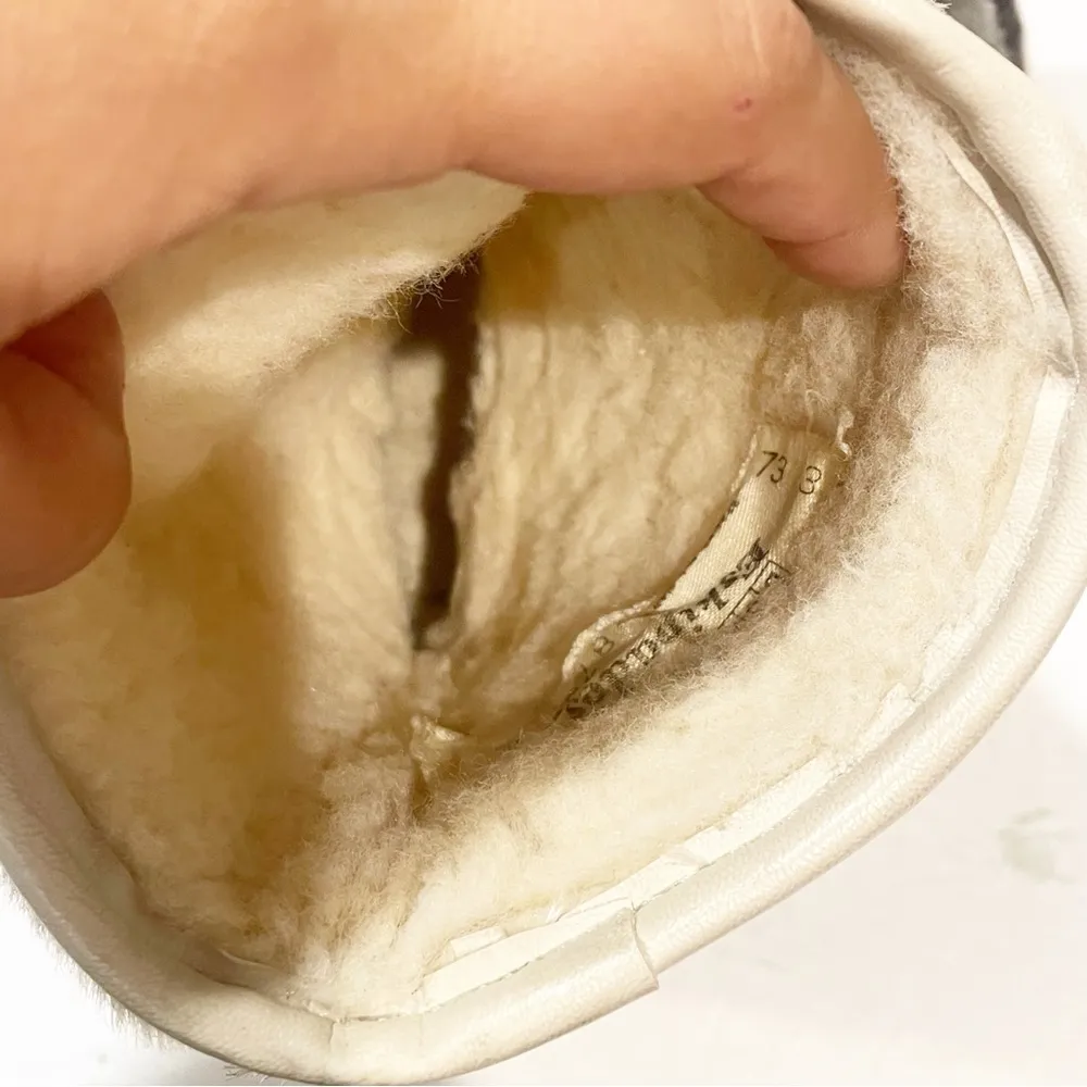 Dunham's Womens Size 7 Eskipades Beige Faux Fur Lace Up Ankle Snow Boots Gray - Image 5