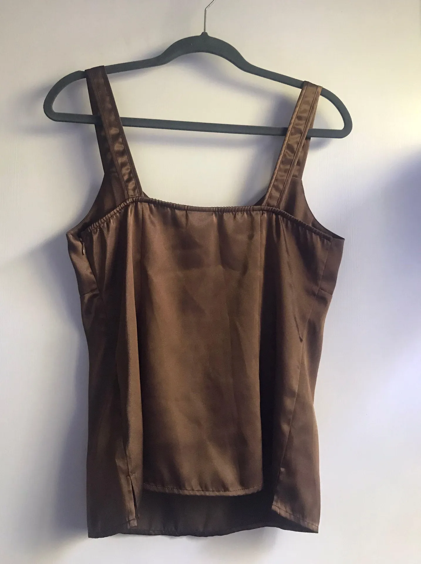 Satin Sleeveless Top - Image 2