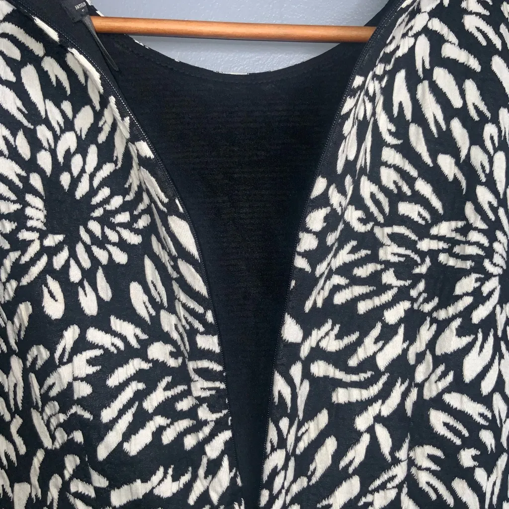 Ann Taylor Black and Cream Print Sleeveless Round Neck Sheath Dress 2 - Image 6