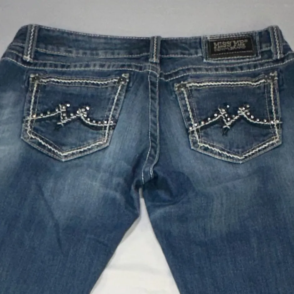 Miss Me 30 Easy Straight Jeans **Read Description** - Image 5