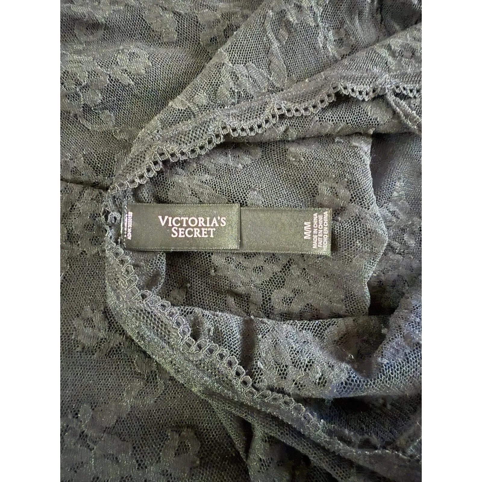 Victoria's Secret Sheer Lace Top Sz M Black Floral Long Sleeve Layering Tee Goth Size M - Image 5