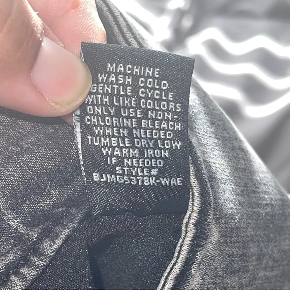 Steve Madden Jean shorts - Image 7