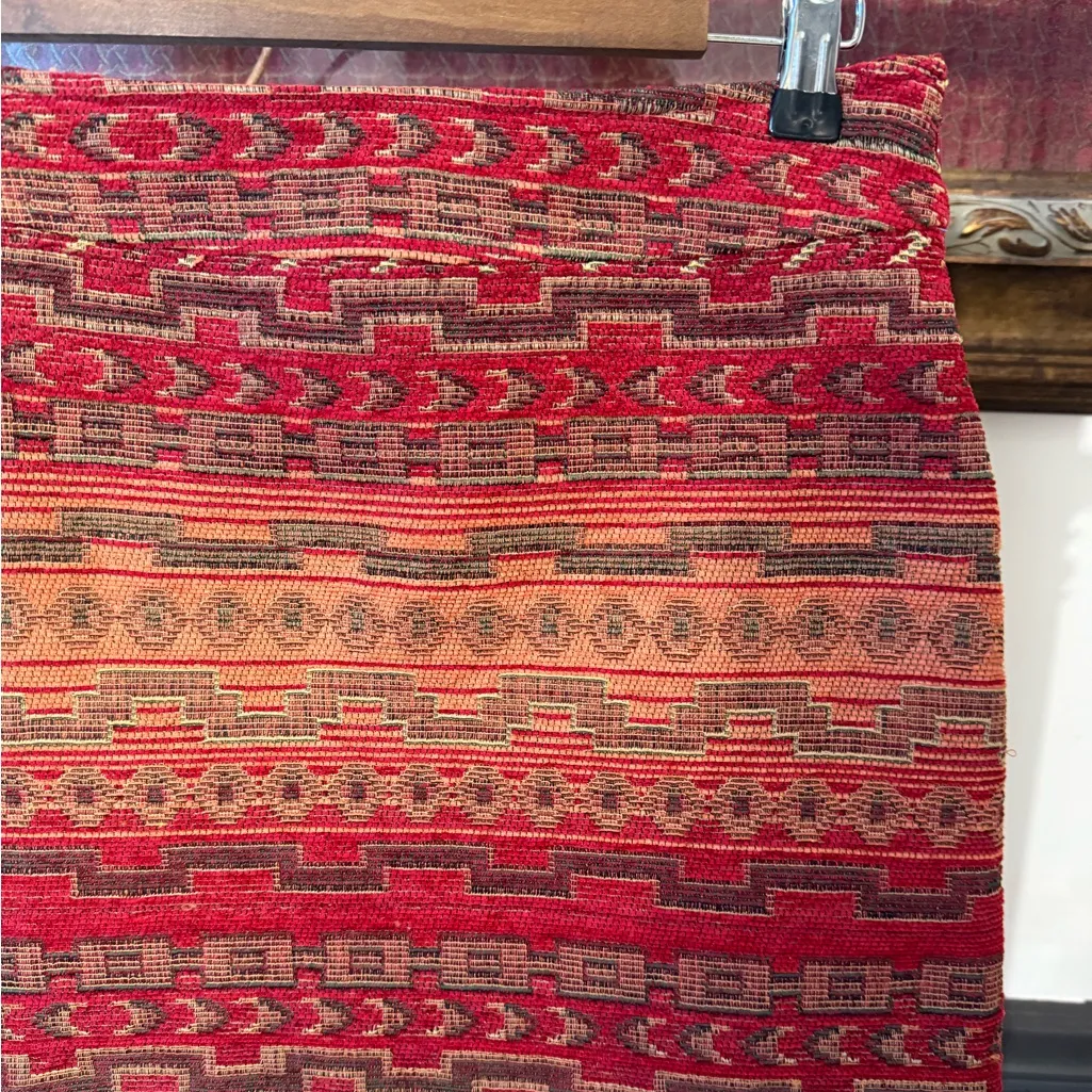 Tyler Boe Tapestry Style Woven Textured Mini Skirt ~ Size 2 💚🍄 Red - Image 2