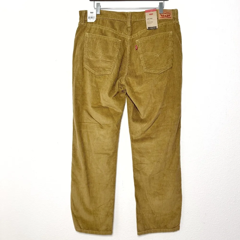 Levis Women Low Pro Jeans Brown Corduroy Mid Rise Straight legs 32x30 NWT $70 - Image 4