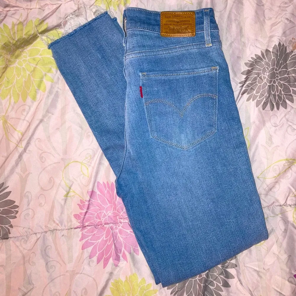 Levis Premium 721 High Rise Vintage Skinny Ankle Fray Women Denim jeans Size 27 - Image 4