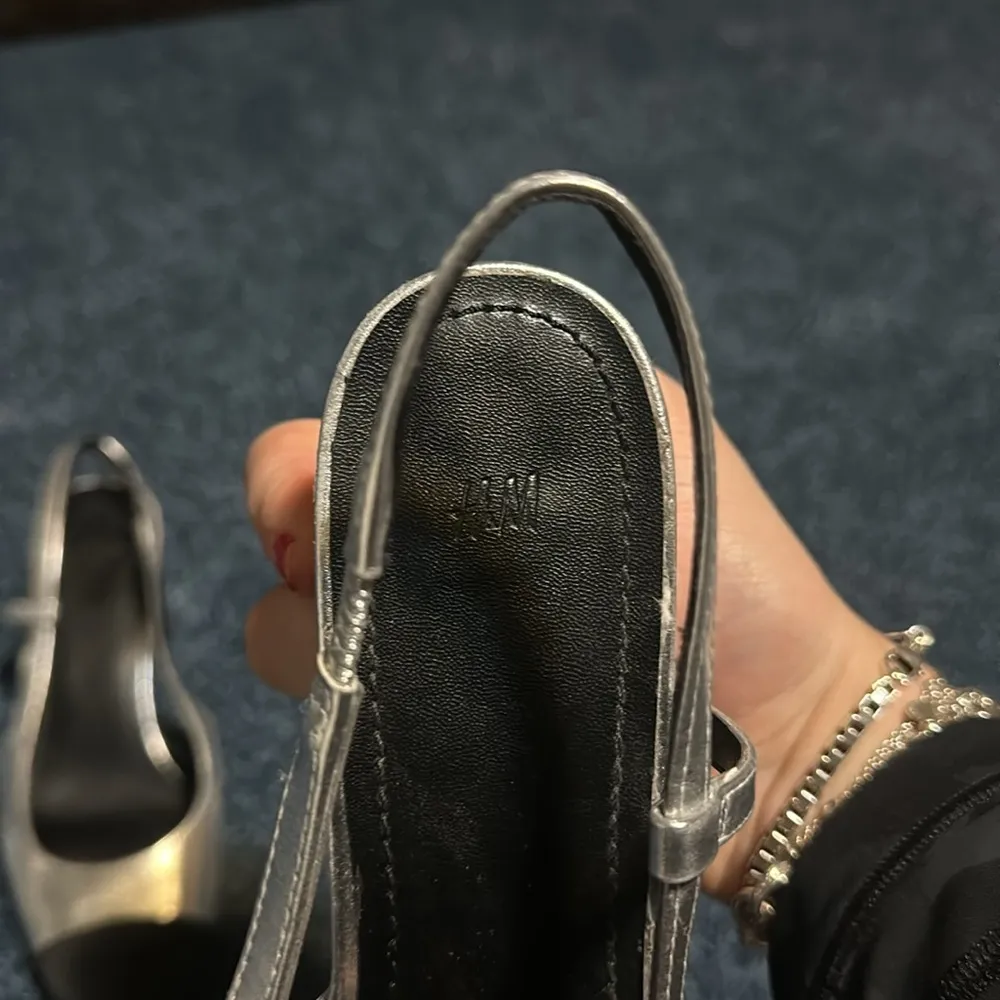 SLINGBACK FLATS black and silver - Image 4