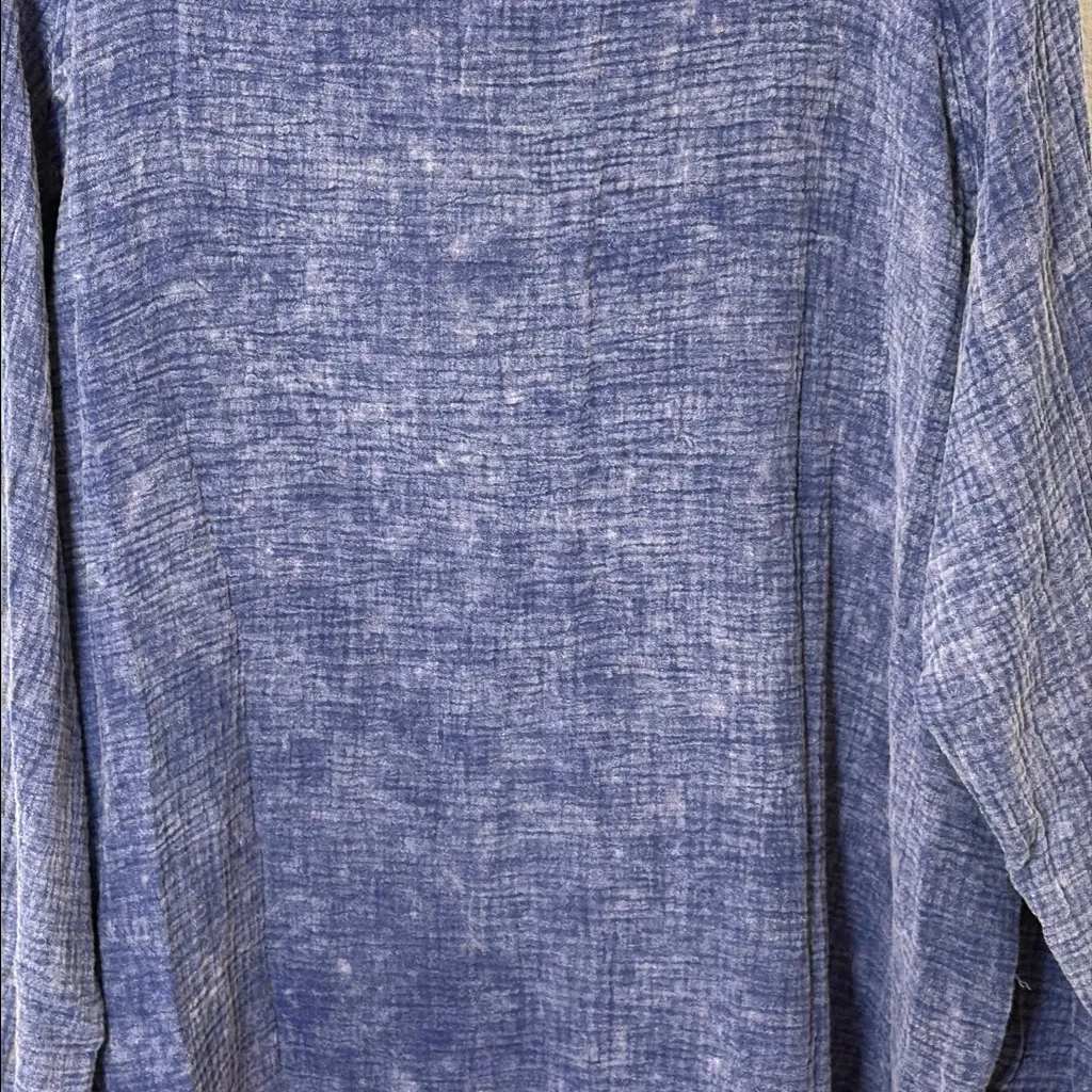 Bibi NWT Mineral Wash Gauzy cotton raw edge detail oversized button down Size M Blue Size M - Image 6