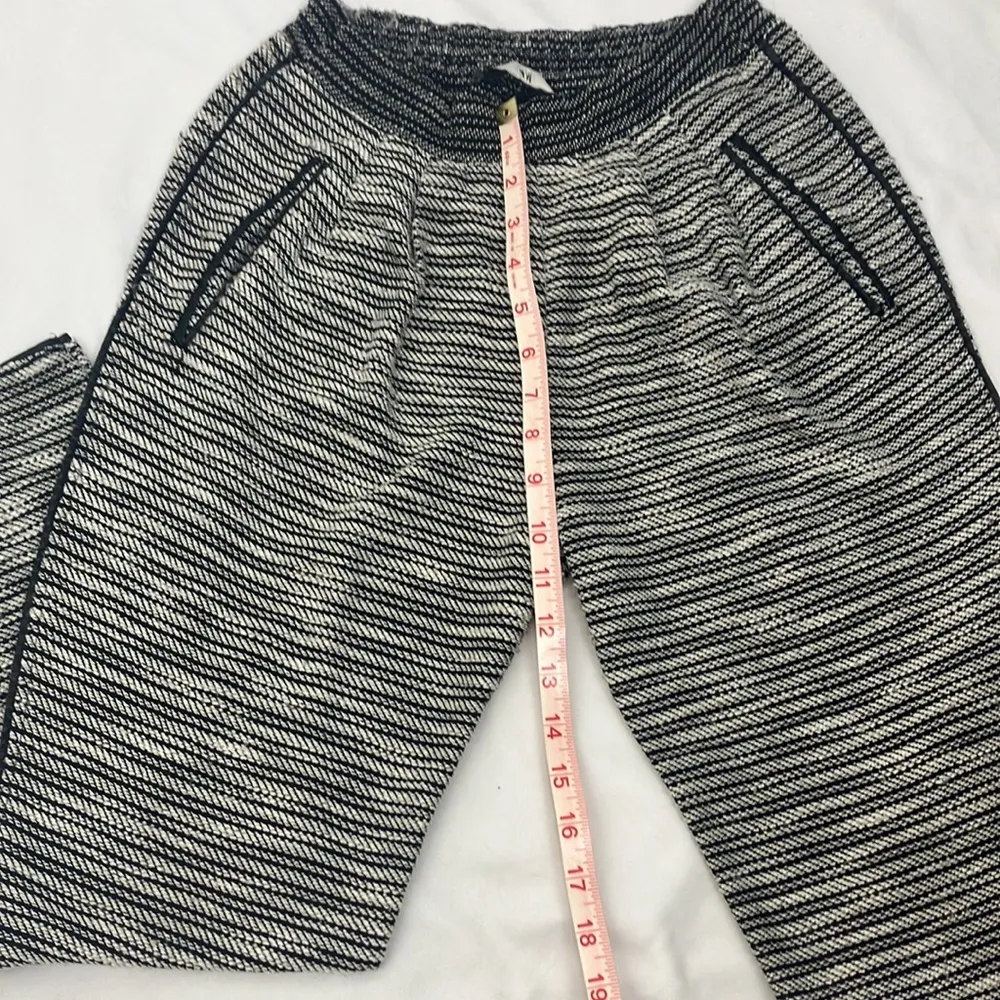 H&M black and white knit joggers woman’s size xtra small - Image 4