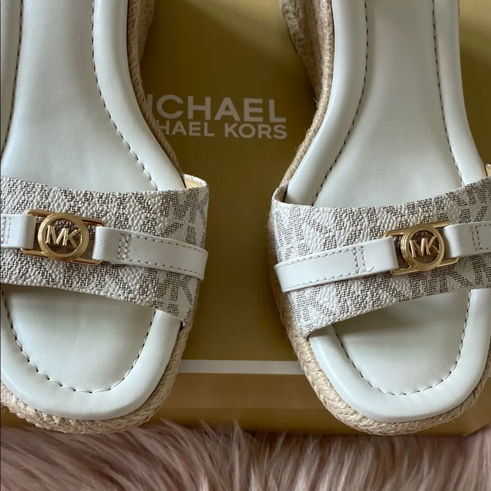 NWT Michael Michael Kors
Mandy Espadrille Wedge Sandals White Size 6.5 - Image 4