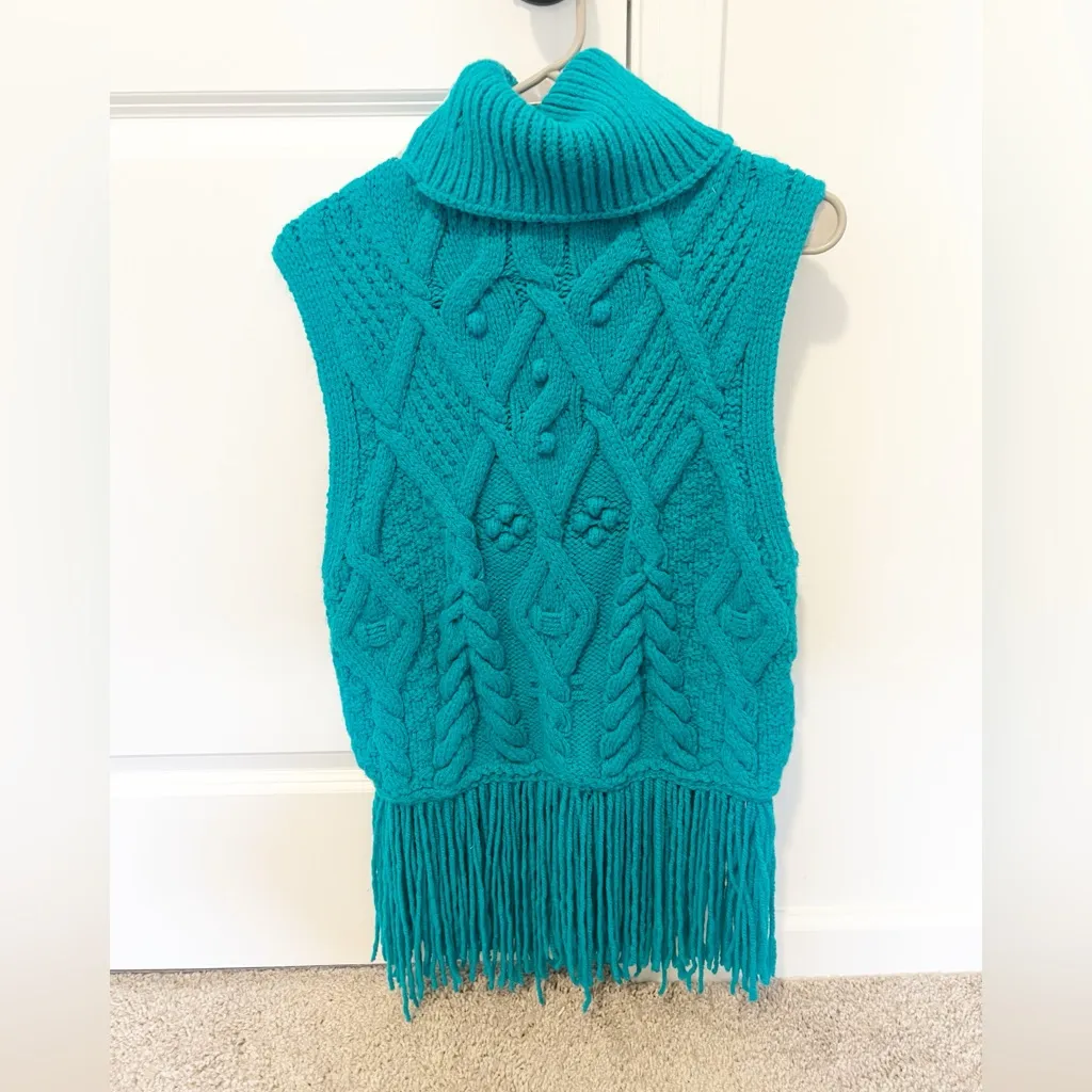 Zara Turtleneck Sleeveless Sweater with Fringe - Image 4