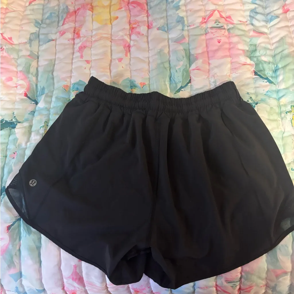 Lululemon Women's Black Athletic Shorts - Image 3