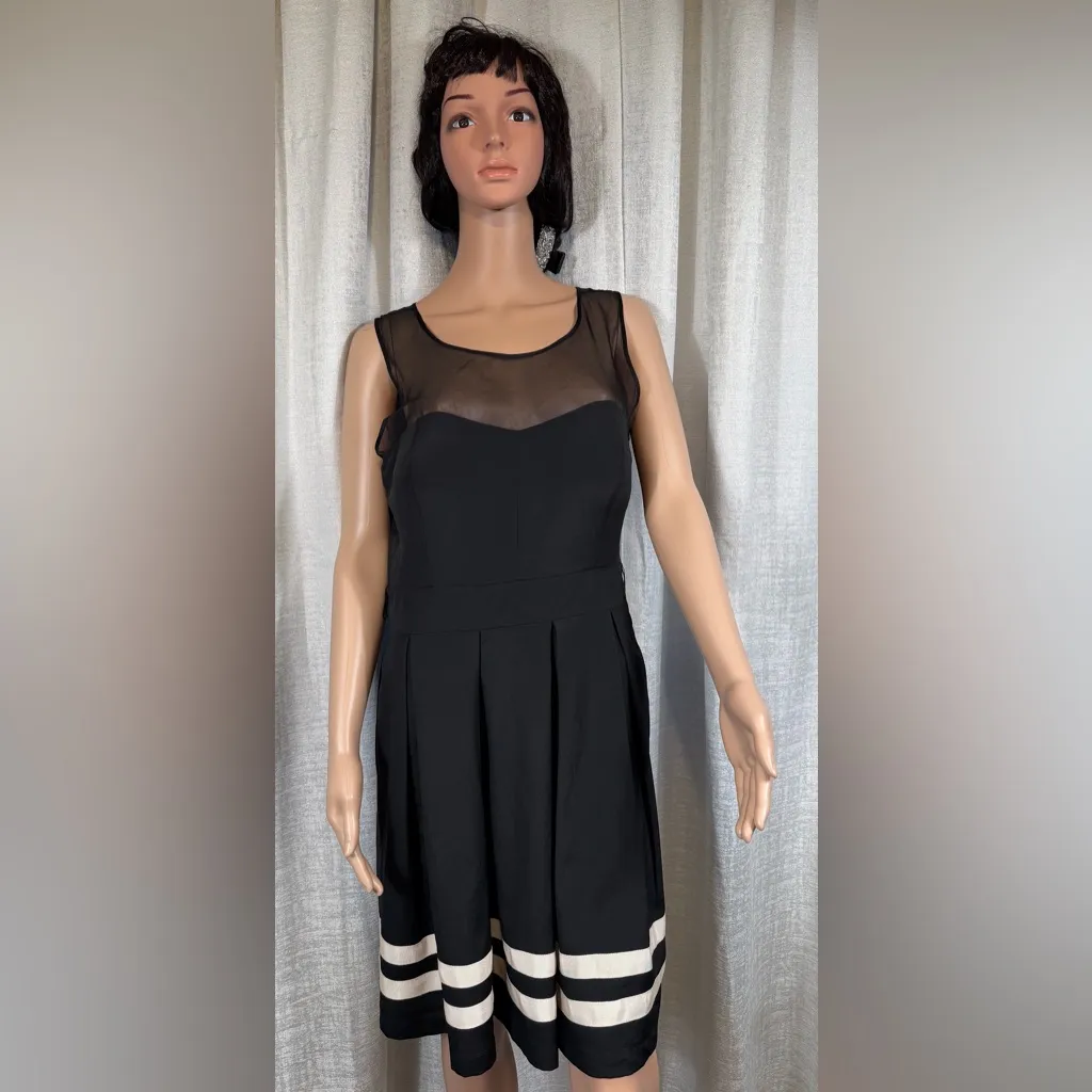 GUESS Los Angeles Black Sheer Mesh Fit & Flare Dress Sz 12 Elegant Cocktail - Image 3