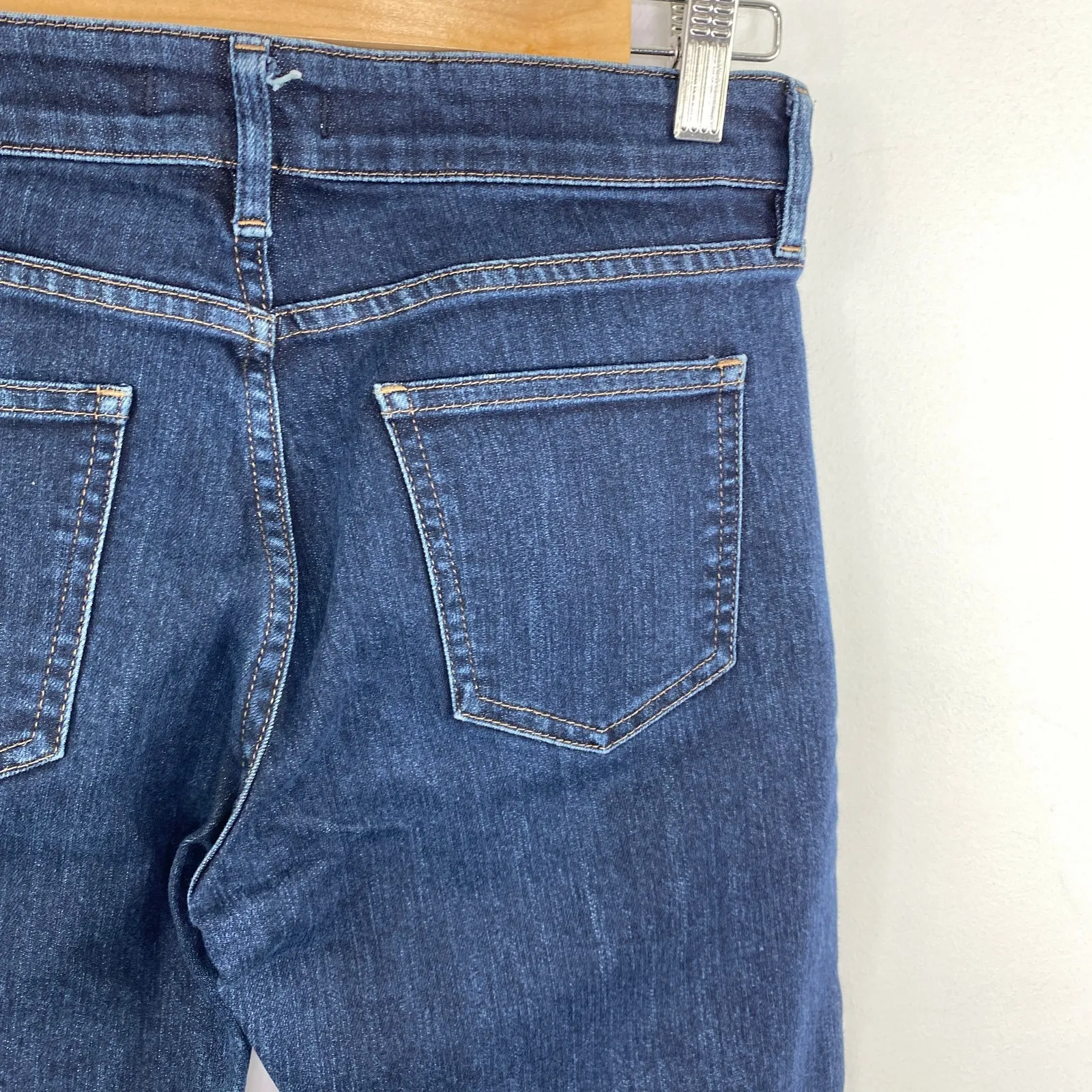 Uniqlo Slim Tapered Mid-Rise Dark Wash Blue Stretch Denim Jeans Women's Size 26 - Image 6