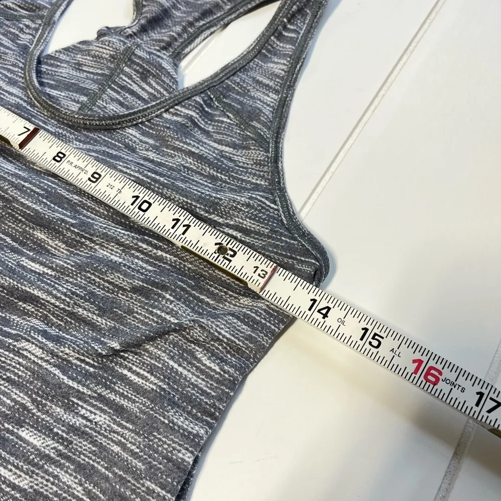 Lululemon Heathered grey and white essential tank - Image 7