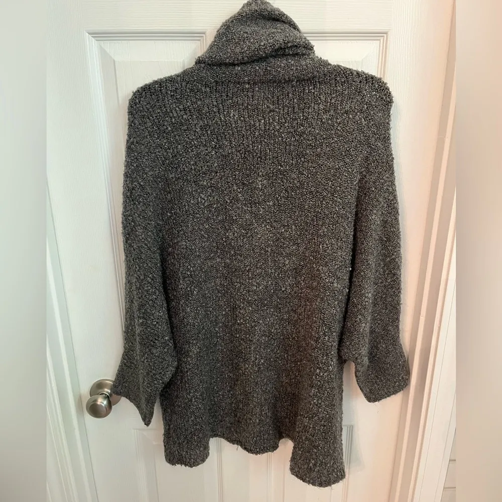 American Eagle Sweater - Image 4