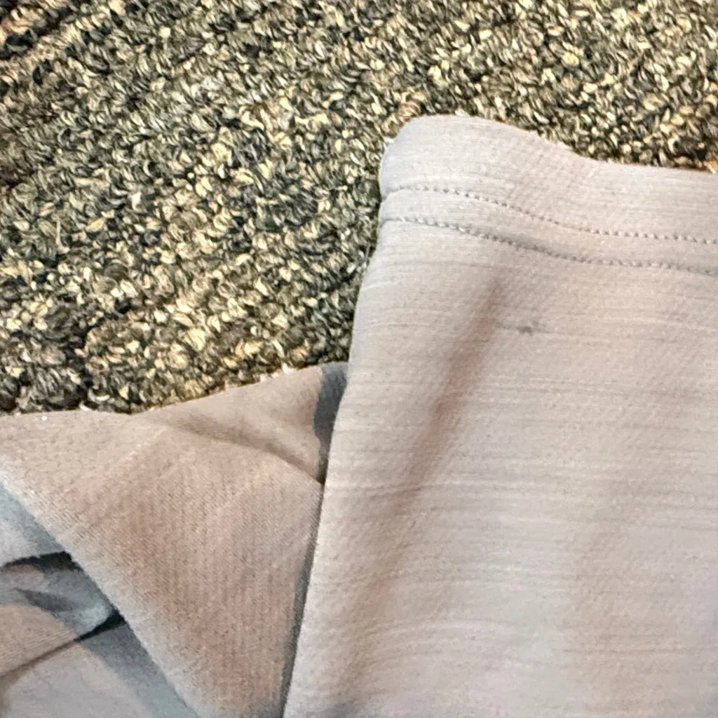 Nike  Dri Fit Gray Quarter-Zip Pullover - Image 5