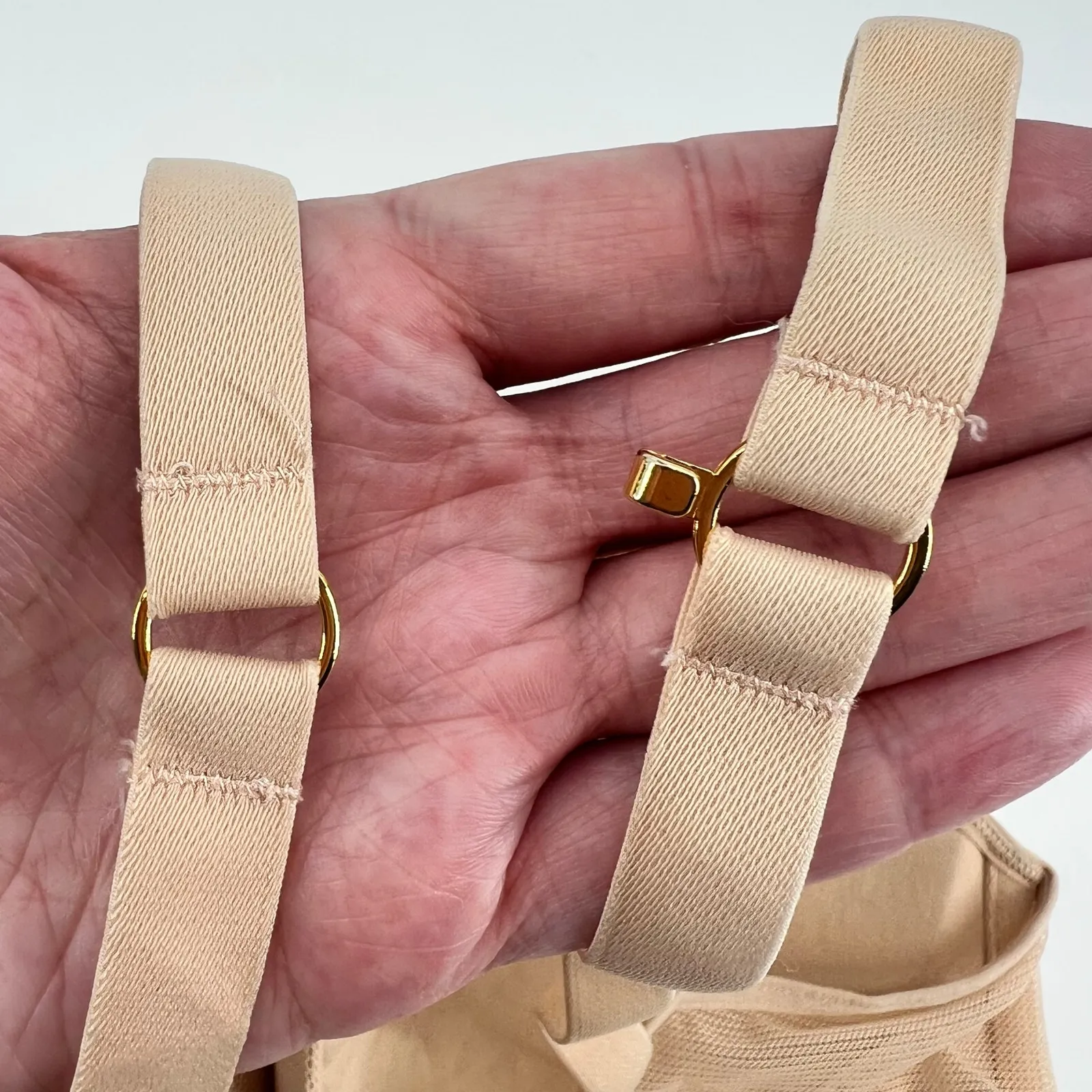 Lively All Day Deep V No - Image 7