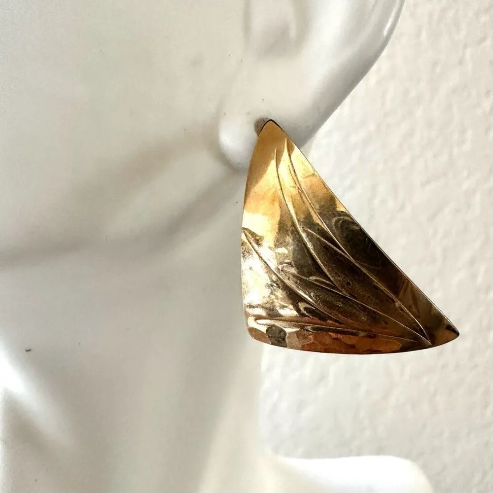 Gold tone triangular post earrings - Image 5