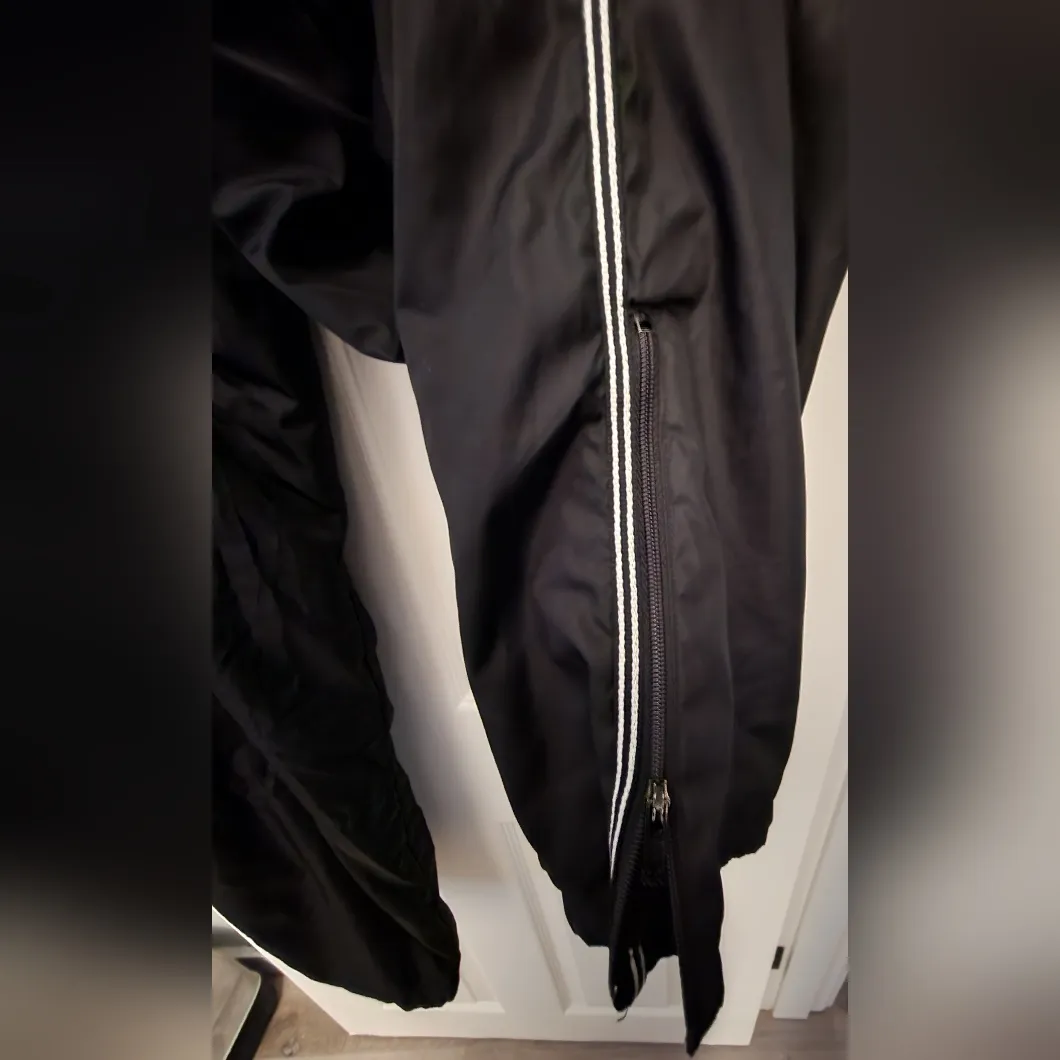 Gap Women's Black White Striped Athletic Workout Pants Size 2 - Image 11