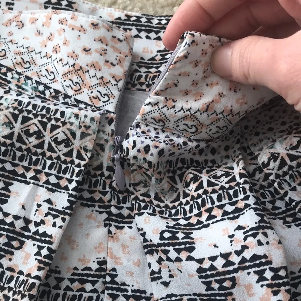 BCBGeneration Flowy Shorts - Image 4