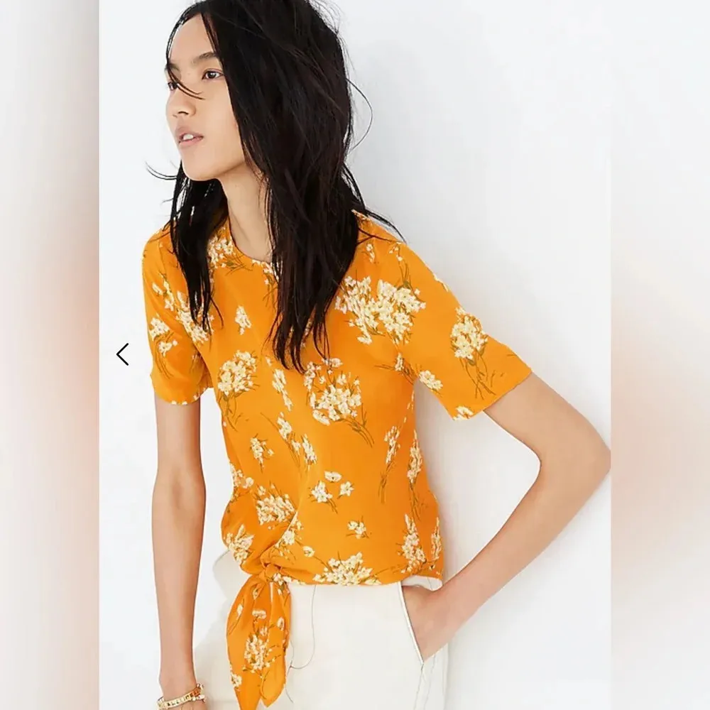 Madewell Silk Button-Back Tie Tee in Butterfly Garden XXS Orange - Image 2