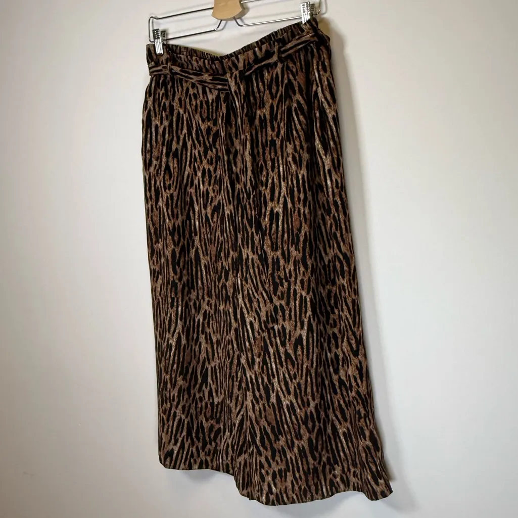 T Tahari Wide Leg Cropped Animal Print Pants Pockets Women’s Size Large - Image 5