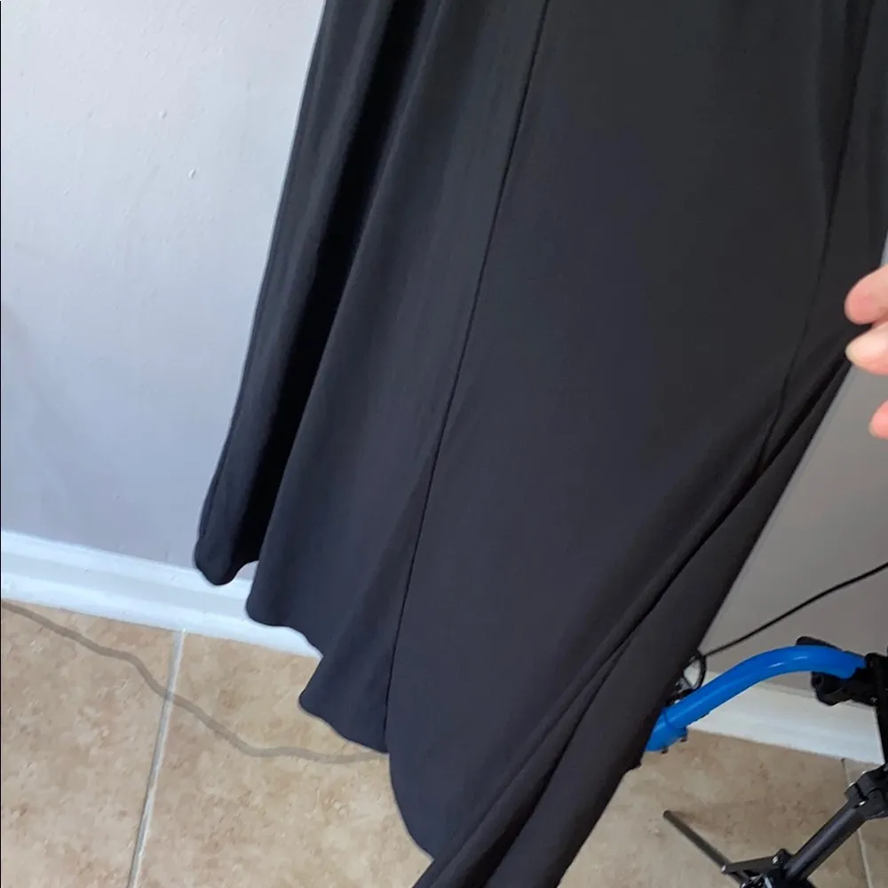 Elegant Black Evening Dress Size 6 - Image 14