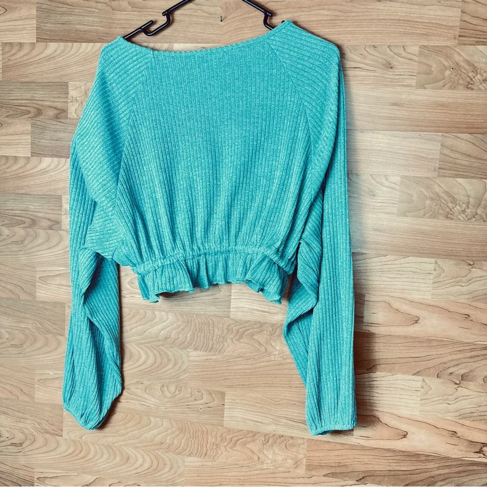 FAV LUX Fashion Medium Crewneck, Cropped & Ribbed Lightweight Knit Sweat… - Image 2
