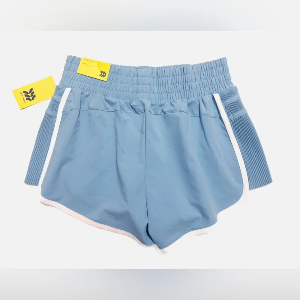 NWT All in Motion Mid Rise Piped Shorts Dolphin 2.5” inseam Blue Size Small - Image 4