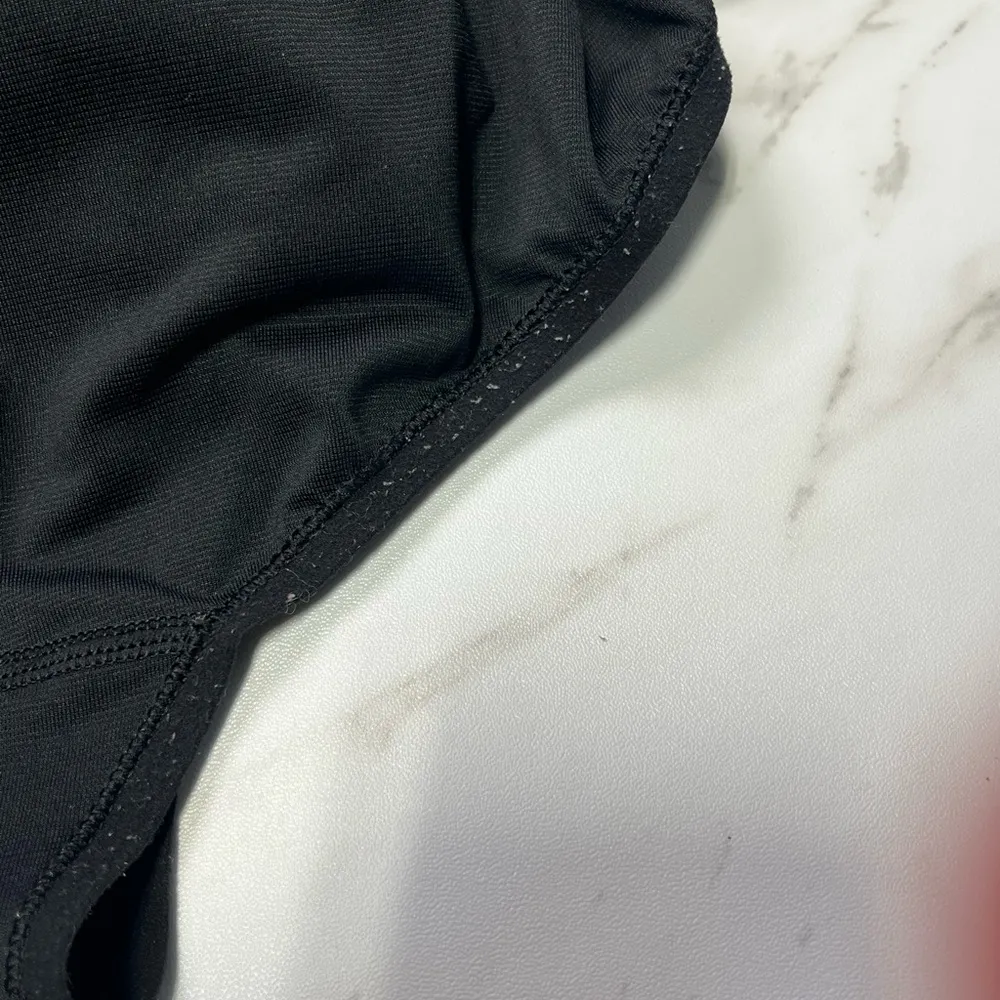 Lululemon Tracker Black & white Floral 4 in inseam shorts with built in brief 12 - Image 7