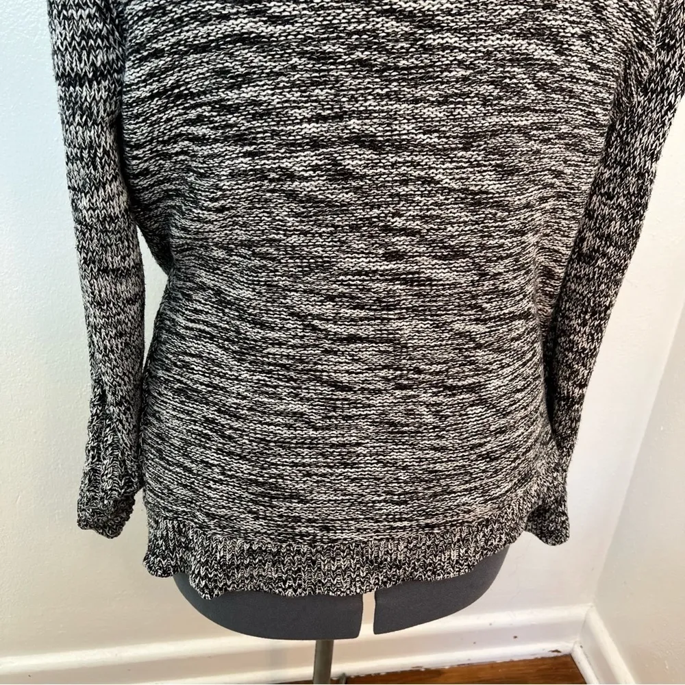 Old Navy Pullover Crewneck Sweater Black Marled - Image 11