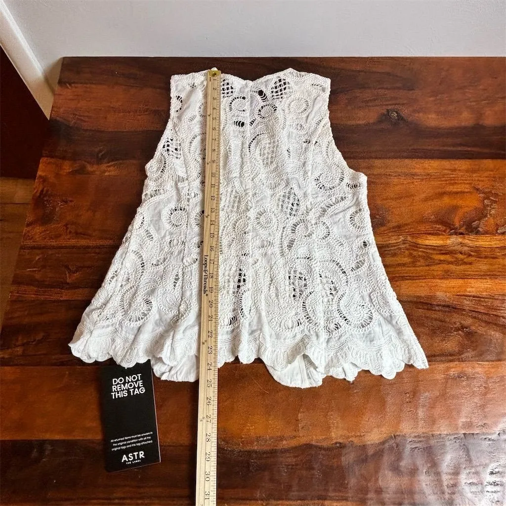 ASTR The Label Women's Crochet Lace Vest White Size L Casual Size L - Image 8