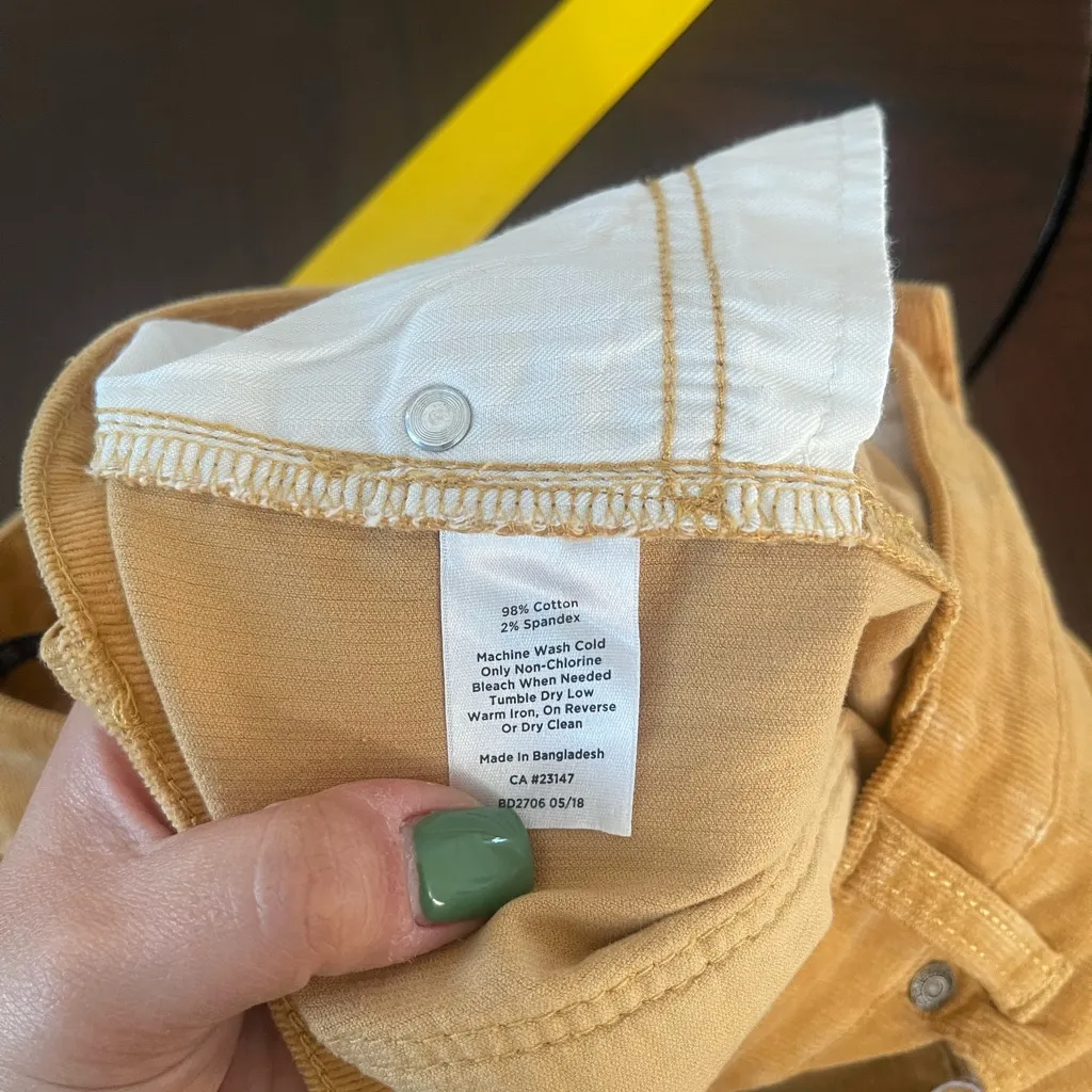 Talbots Men's Golden Chinos - Image 4