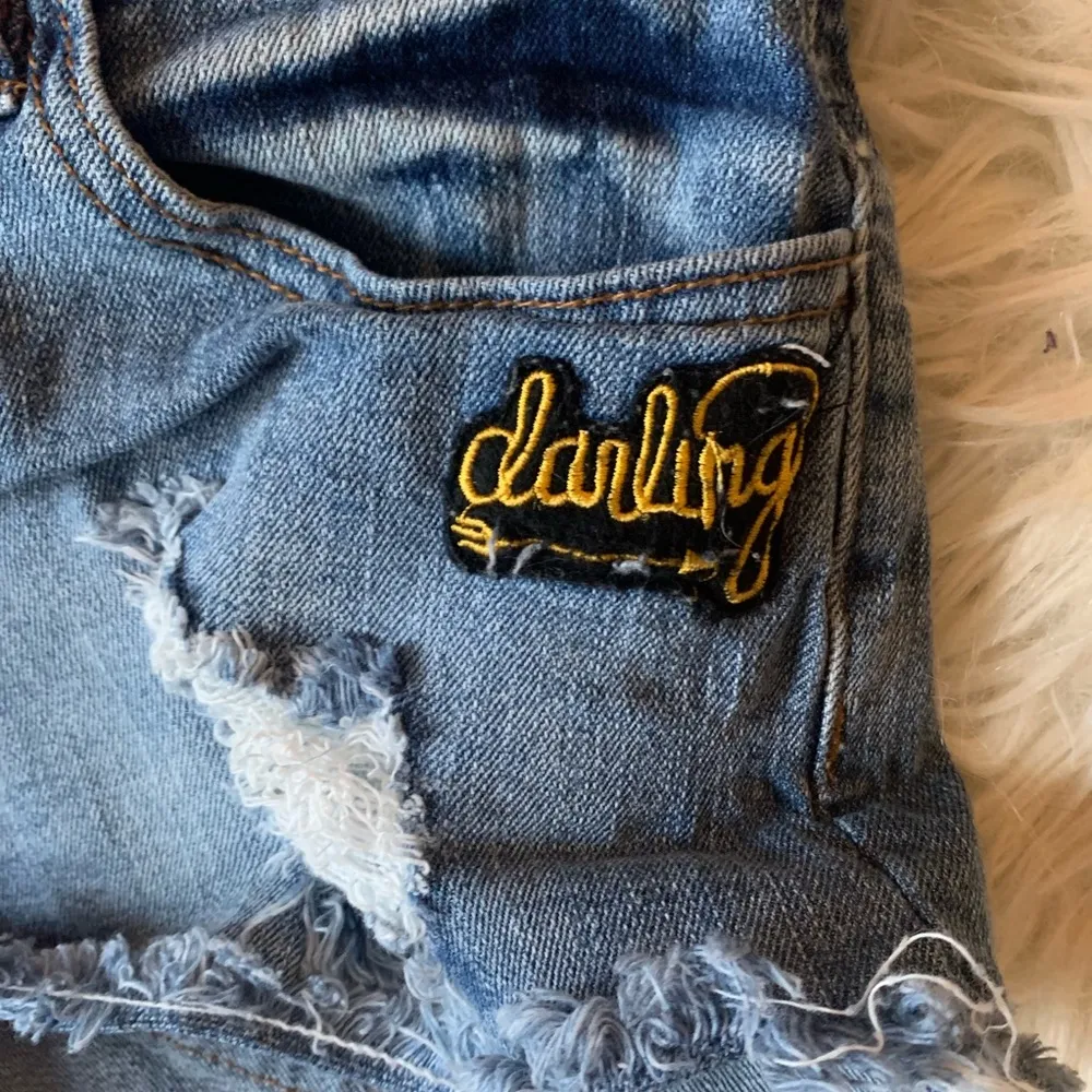 Refuge jean patchwork jean shorts - Image 6